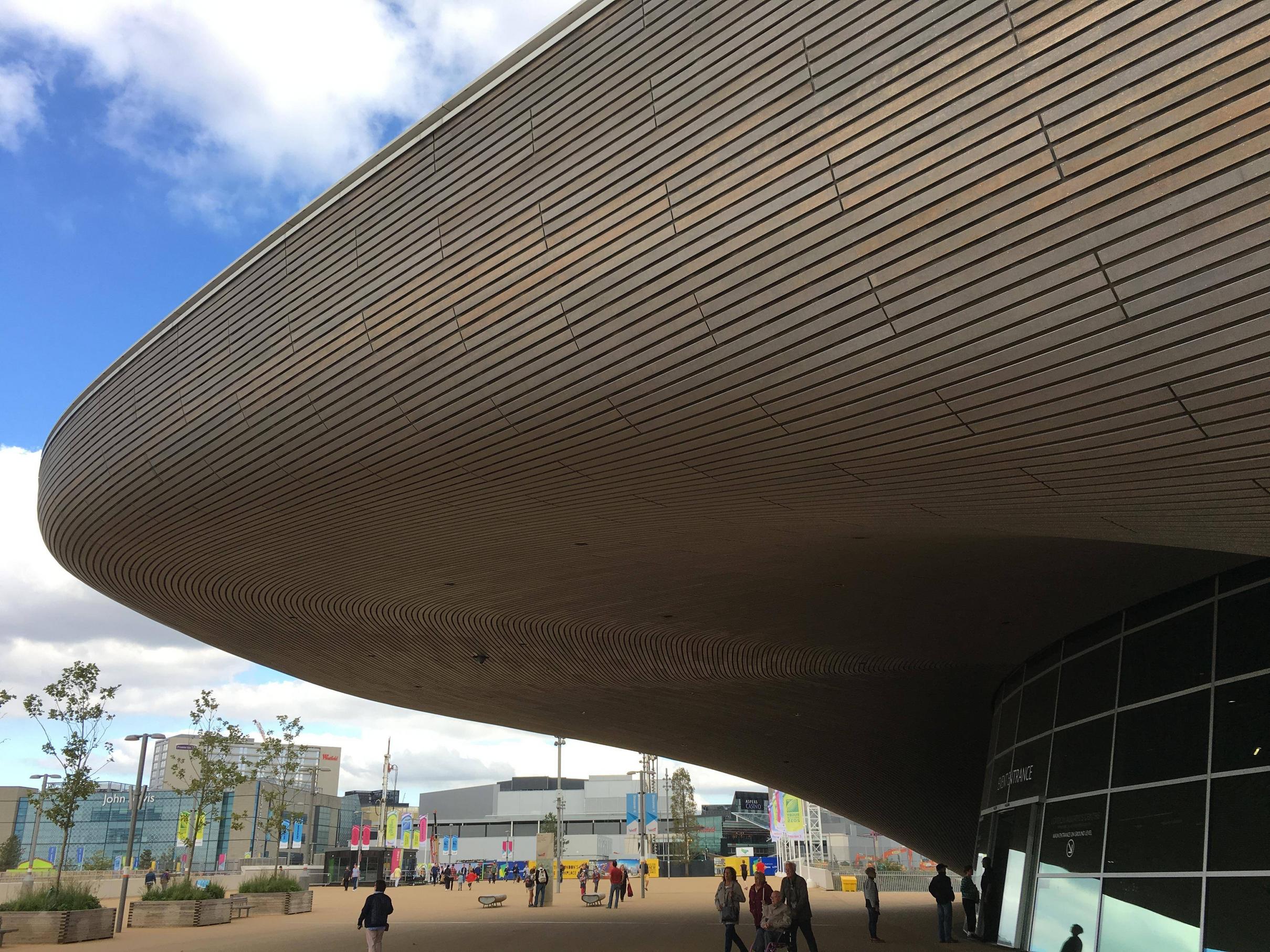 9gm5i roof of olympic swimming pool